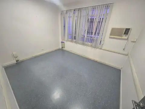 Oficina en Alquiler 50 años