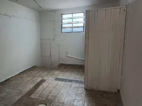 Casa + local en venta céntrico en Merlo San Luis