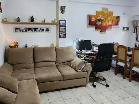 Depto Tipo Casa en Venta con 1 cocheras