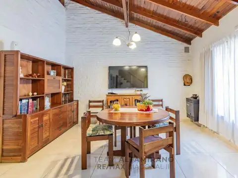 Casa 3 ambientes con 2 baños