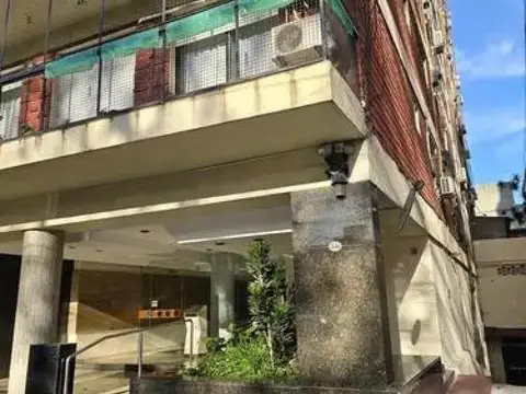 Avenida Doctor Honorio Pueyrredón e/ Tres Arroyos y Galicia