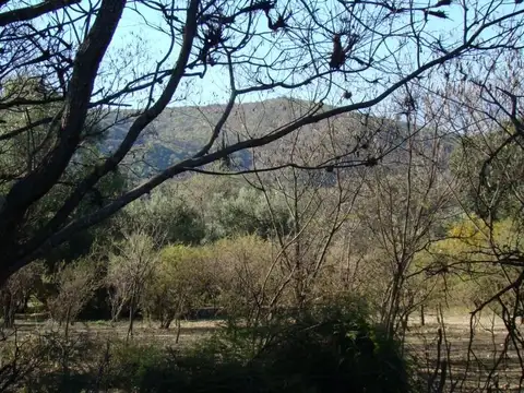 Terreno en Venta en Loma Bola, USD 18.000