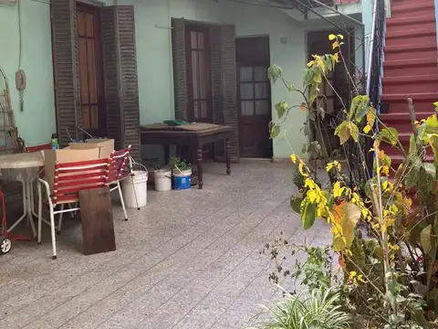 Juan B Alberdi 700 , Piso PB