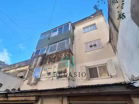 Depto Tipo Casa en Venta de 5 ambientes