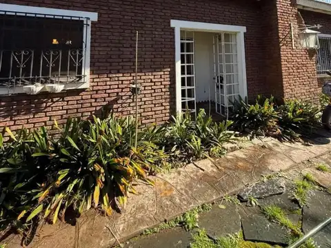 casa en alquiler anual zona residencial de Jose C Paz
