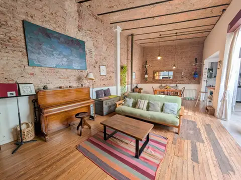 Depto Tipo Casa 4 ambientes con 2 baños