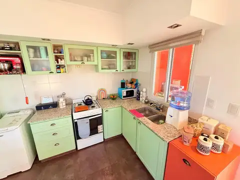 CASA DOS DORMITOROS ,PILETA EN MURPHY FINANCIACION