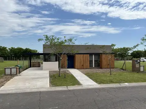 Casa  en Venta en Santa Elena, Pilar del Este, Pilar