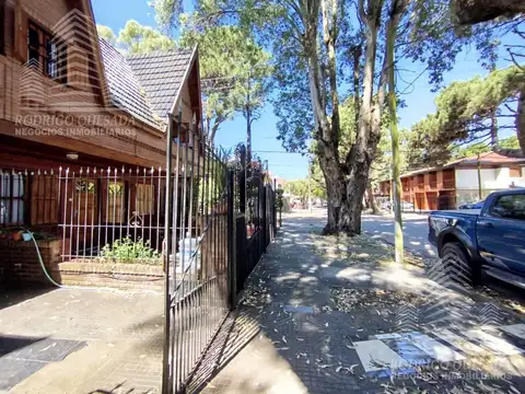 Depto Tipo Casa 4 ambientes con 2 baños