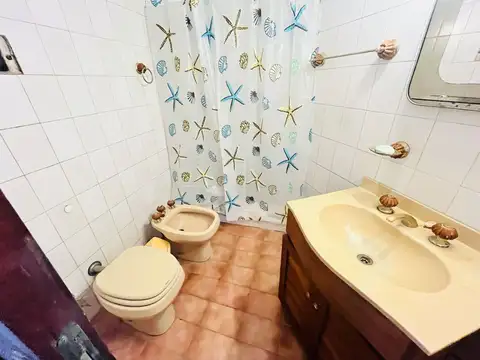 Depto Tipo Casa 4 ambientes con 3 baños