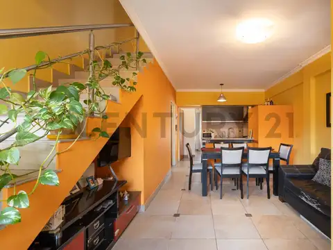 Alta Gracia 3400, Piso 0
