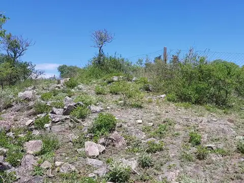 Terreno 4008 m² – Frente al Río – B° Santa Mónica, Calamuchita – Servicios Instalados. Código (2179)