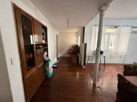 VENTA DEPARTAMENTO 4 AMB + DEPENDENCIA - BALVANERA