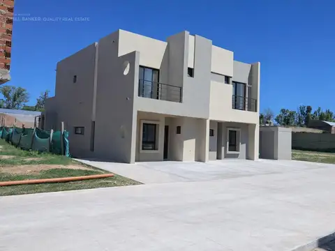 Departamento en Venta con 2 cocheras