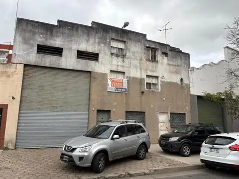 Excelente Galpon con Vivienda - Multiples Usos - Retasado