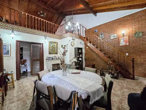 Chalet en Venta en Villa Sarmiento