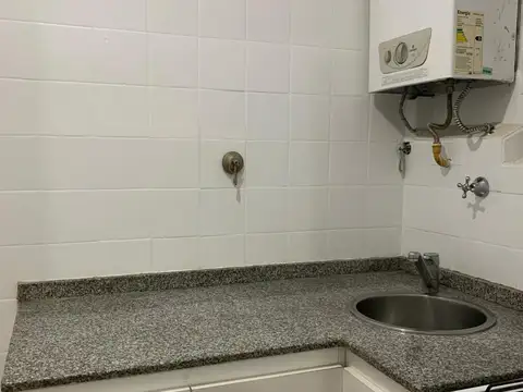 Departamento en Alquiler en Parque Centenario, $ 500.000