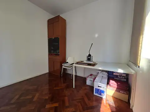 Oficina en Venta 60 años