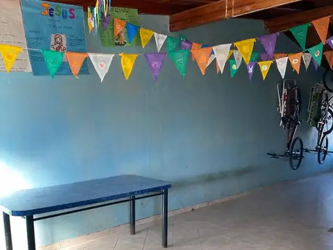 Casa 3 ambientes con 1 baño