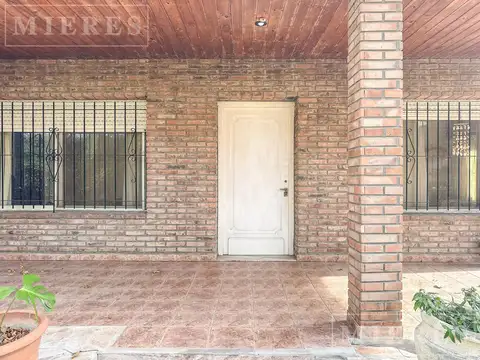 Casa en Venta con 1 cochera