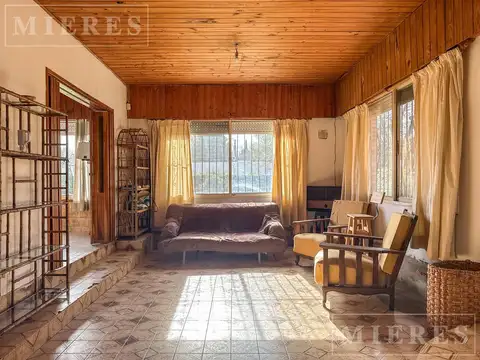 Casa en Venta con 1 cochera