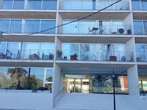 Departamento en alquiler con cochera y amenities en Tigre Centro