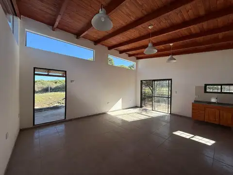 VENTA CASA 2 DORM. PILETA EN  COMUNA SAN ROQUE