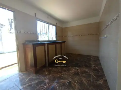 Amplio apartamento de 1 dormitorio, Solymar Norte cerca de avenida principal 