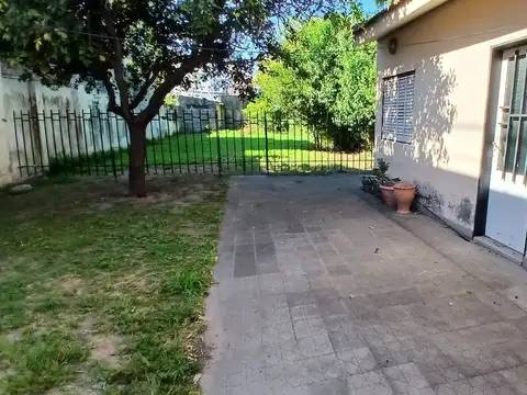 Fray José León Torres 400