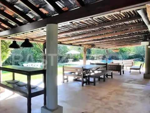 Casa en Alquiler Temporal en Altos Del Pilar, USD 6.000