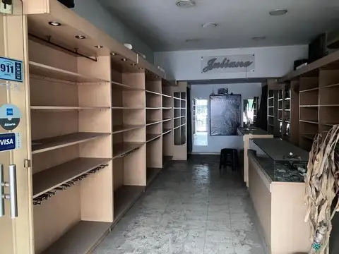 Local en Venta Via Pública