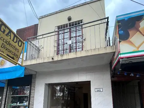 Local sobre la calle Belgrano en Garín