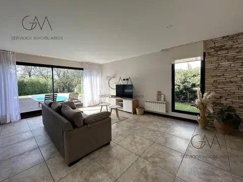 Casa en Alquiler de 3 dormitorios