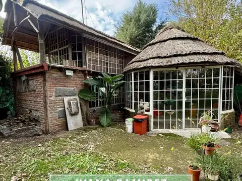 Se vende Quincho sobre un Terreno de 1207m2, Listo para Escriturar en Lezica y Torrezuri, Luján.