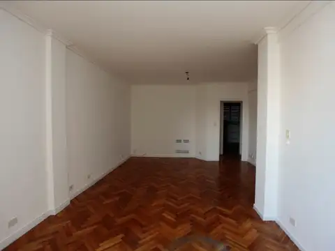 LIBERTADOR 100, Piso 8