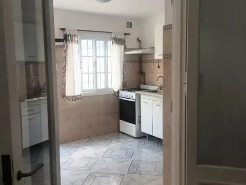 Depto Tipo Casa en Alquiler de 1 dormitorio