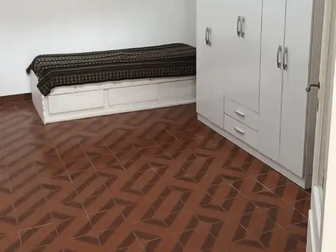Depto Tipo Casa en Alquiler de 1 dormitorio