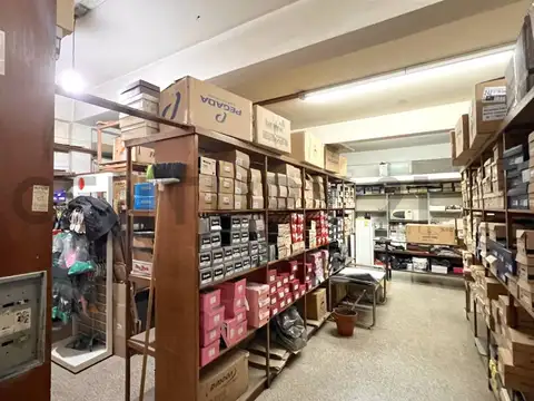Tu marca merece este lugar: VENTA DE LOCAL COMERCIAL EN EL CENTRO DE VENADO TUER