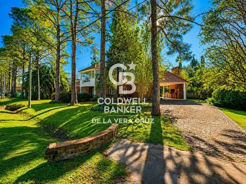 Casa en Club de Campo el Paso sobre Boulevard frente al Golf