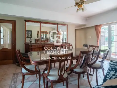 Casa en Club de Campo El Paso sobre Boulevard frente al Golf