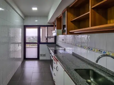 Departamento en Venta en Marinas Golf, USD 300.000
