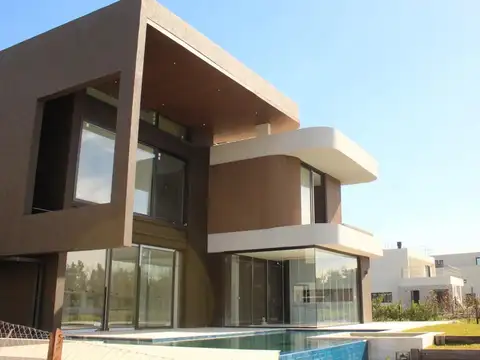 Casa en Barrio El Yacht Nordelta