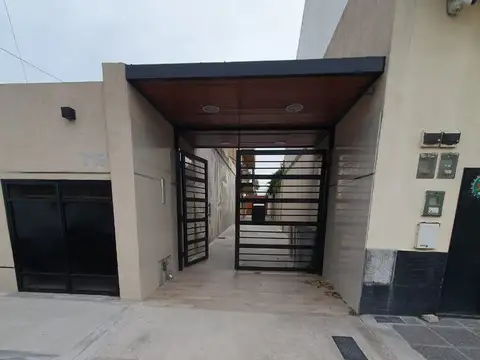Depto Tipo Casa en Venta de 1 dormitorio