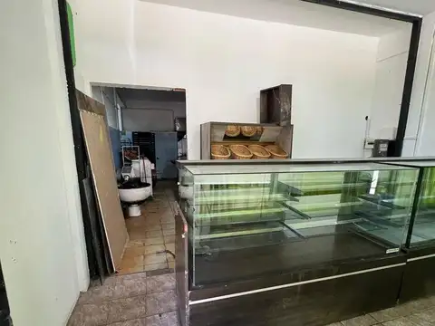 Local en Venta 35 años