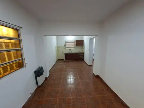 Casa en Alquiler en Villa Gobernador Galvez, $ 700.000