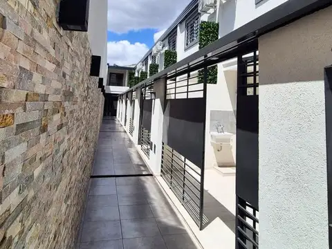 Departamento en Venta en Villa Lynch, USD 69.900