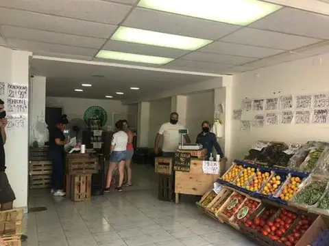 Local en Venta en Flores, USD 275.000