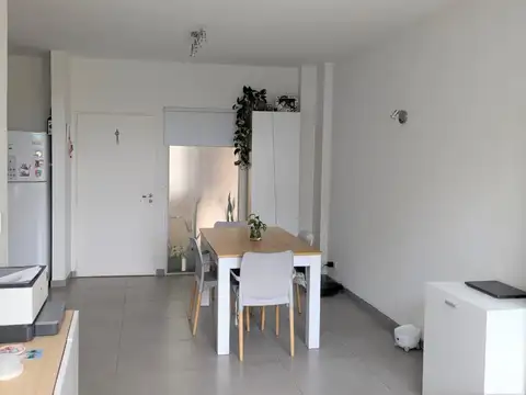 Carlos Francisco Melo 2200, Piso 3