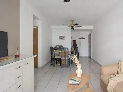 Departamento 3 ambientes Con BALCON. PILETA. JARDIN.