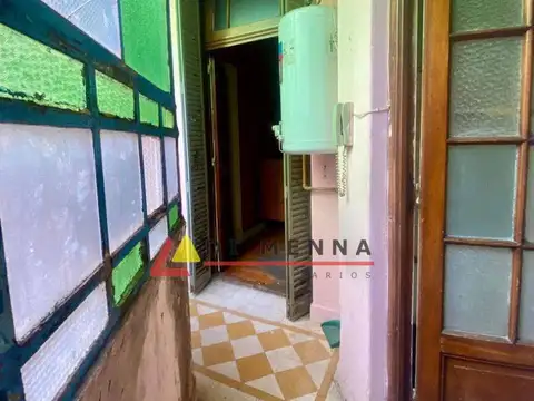 Depto Tipo Casa en Venta 80 años